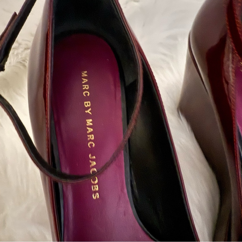 Marc Jacobs Dark Red Patent Heels - Picture 4 of 9